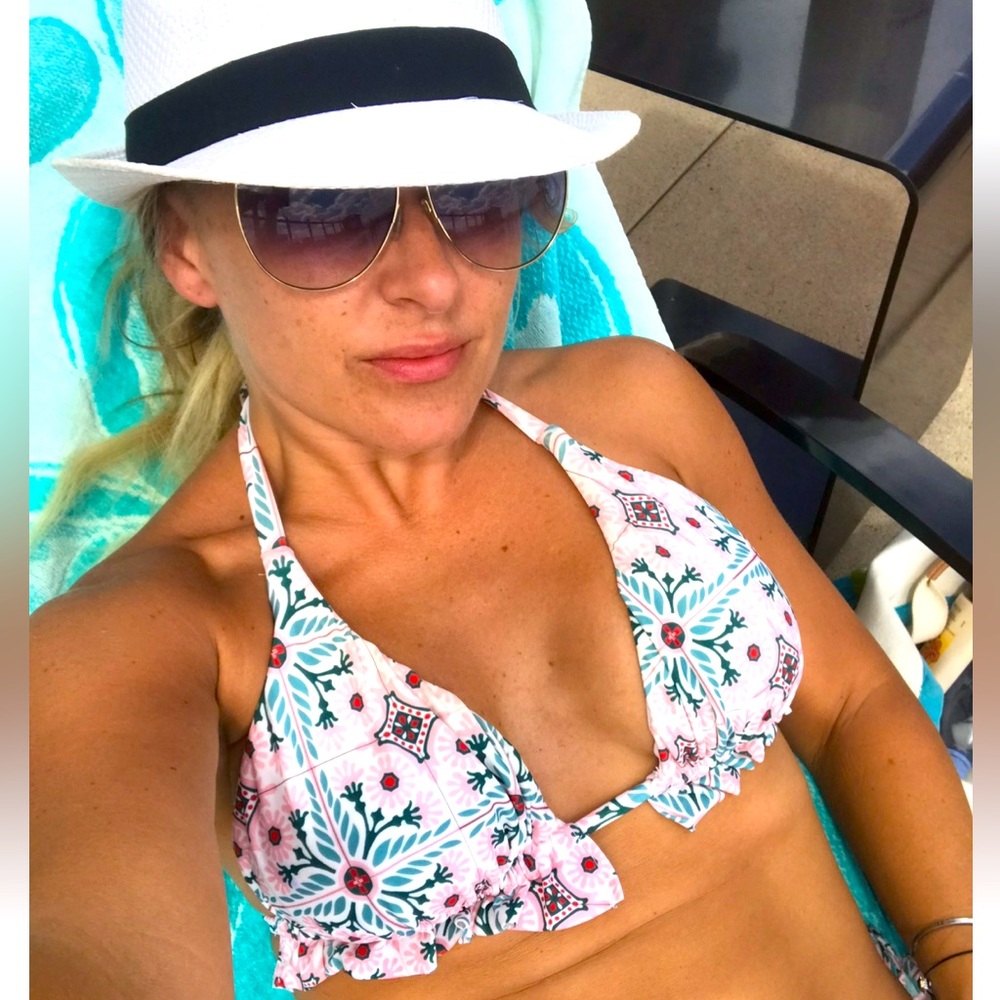 ASOS Swim Bikini 34 E top and Small bottoms